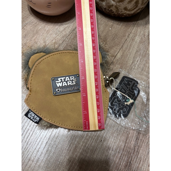 Loungefly Star Wars Ewok zip coin purse - Picture 4 of 8